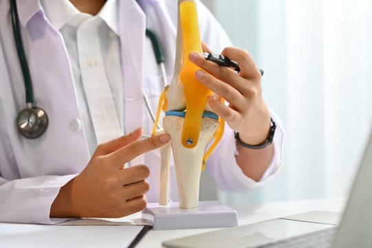 delaying knee replacement